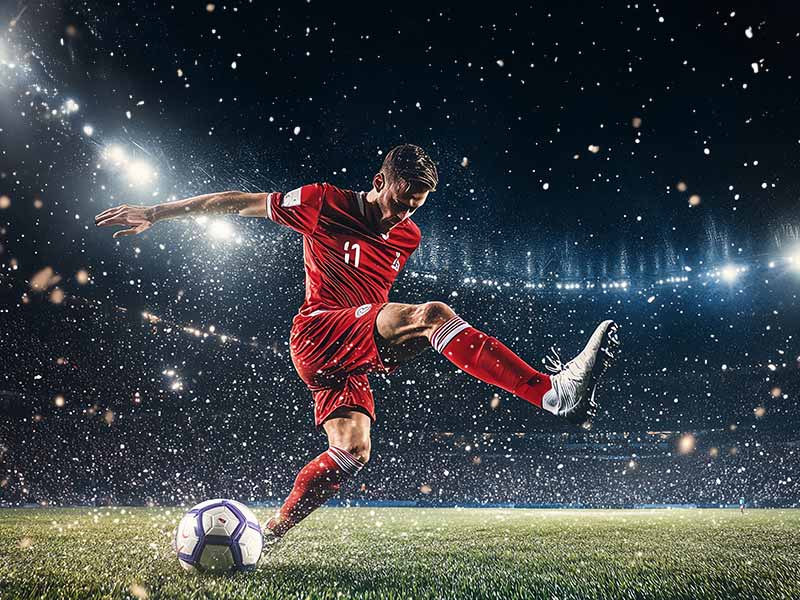 记者追问赛后为何不悦,瓜迪奥拉的回答引得全场大笑